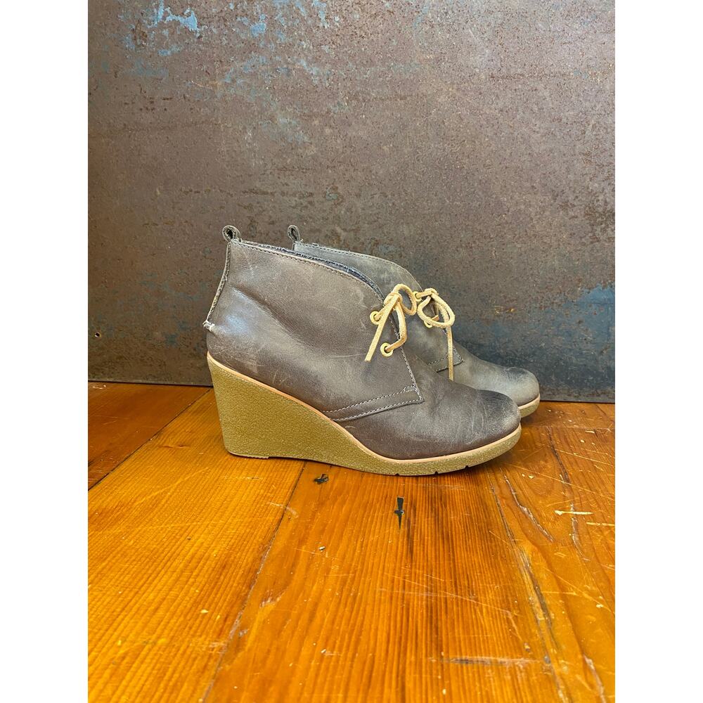 Sperry TopSider Harlow Wedge Chukka Booties Women’s 7, Taupe Gray